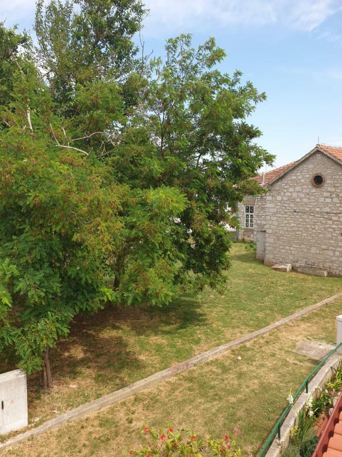 Apartments Martinovic By The Sea Kukljica Exterior photo